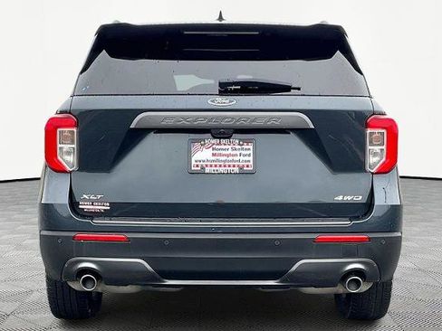 Certified 2023 Ford Explorer XLT w/ Equipment Group 202A image 4