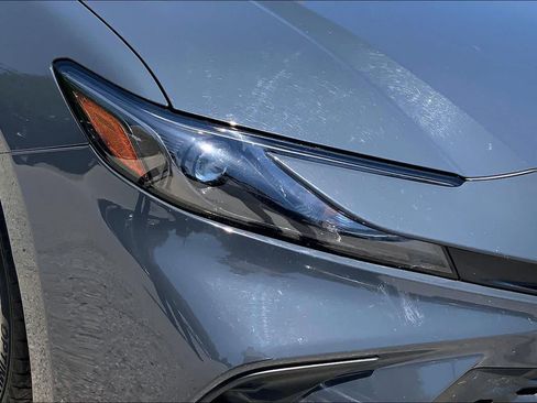 Used 2025 Toyota Camry SE FWD image 27