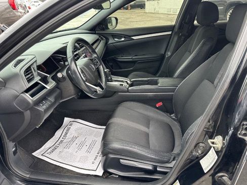 Used 2019 Honda Civic Sport image 9