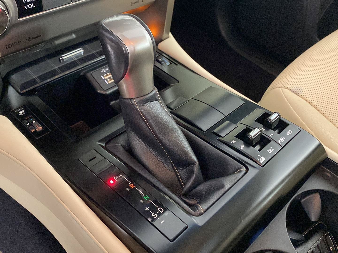 Used 2020 Lexus GX 460 Premium w/ Premium Package AWD/4WD image 12