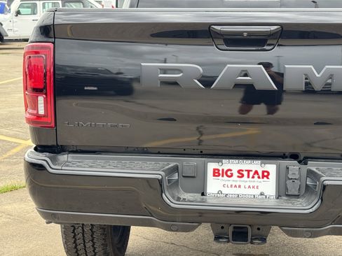 New 2026 RAM 2500 Limited AWD/4WD image 11