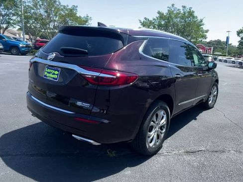 Used 2021 Buick Enclave Avenir w/ Avenir Technology Package FWD image 8