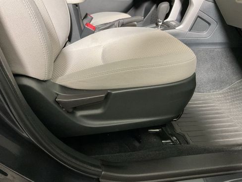 Used 2018 Subaru Forester 2.5i Premium image 36