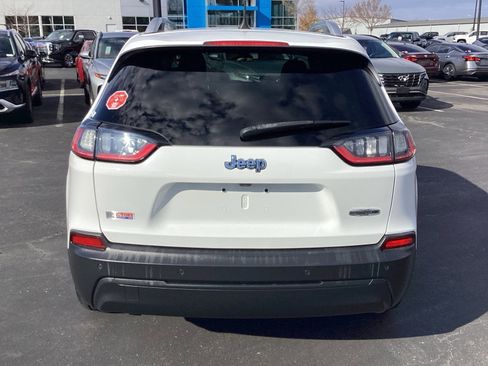 Used 2020 Jeep Cherokee Latitude Plus w/ Cold Weather Group image 3