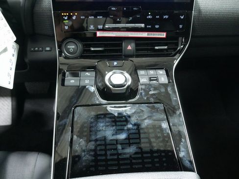 New 2024 Toyota bZ4X Limited image 32