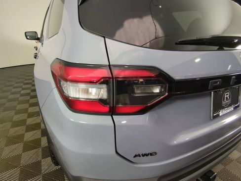 Used 2024 Honda Pilot TrailSport image 33