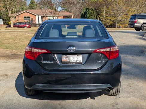 Used 2019 Toyota Corolla LE image 5