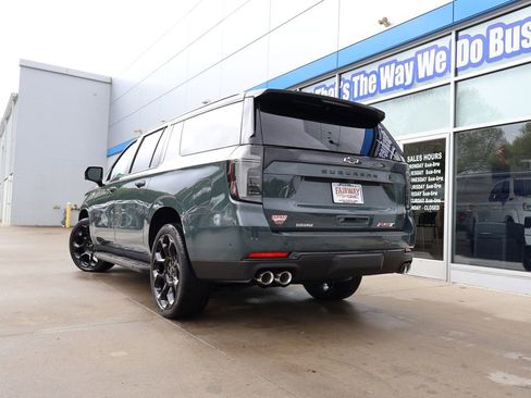 New 2026 Chevrolet Suburban RST w/ RST Capability Package AWD/4WD image 49