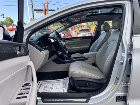 Used 2019 Hyundai Sonata Limited w/ Ultimate Package 04 image 14
