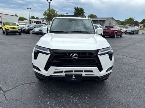 Used 2025 Lexus GX 550 w/ Accessory Package (2T) AWD/4WD image 10