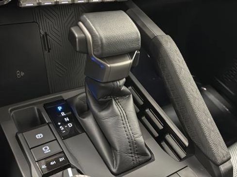 Used 2024 Toyota Tacoma Trailhunter image 18