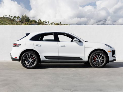 Used 2022 Porsche Macan S image 8