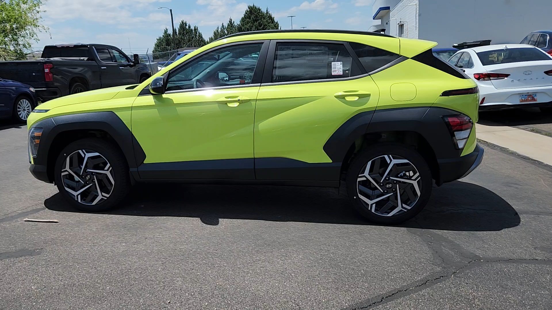 Used 2026 Hyundai Kona SEL Premium AWD/4WD image 2