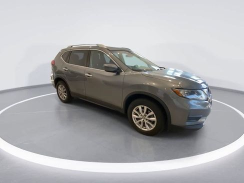 Used 2020 Nissan Rogue SV AWD/4WD image 2