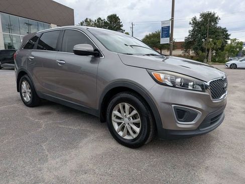 Used 2018 Kia Sorento L FWD image 1