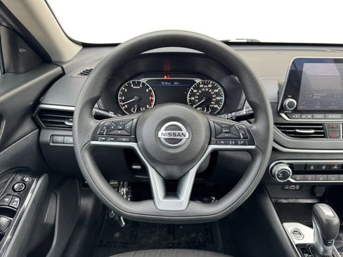 Used 2021 Nissan Altima 2.5 SV FWD image 23