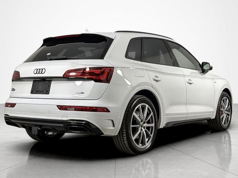 Used 2025 Audi Q5 e Premium Plus w/ Premium Plus Package image 5
