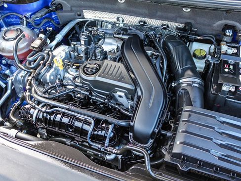 Used 2024 Volkswagen Taos SE image 27