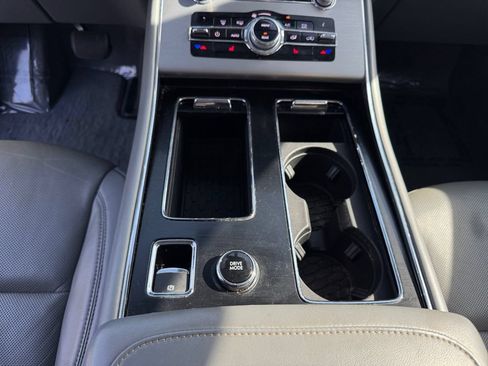 Used 2020 Lincoln Aviator Reserve w/ Class IV Trailer Tow Package AWD/4WD image 18