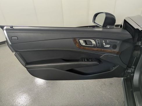 Used 2013 Mercedes-Benz SL 63 AMG image 21