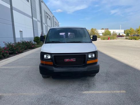 Used 2008 GMC Savana 1500 Van 3D image 2