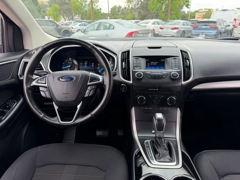 Used 2015 Ford Edge SEL FWD image 16