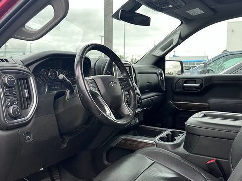 Used 2021 Chevrolet Silverado 1500 LT Trail Boss w/ Convenience Package II AWD/4WD image 8