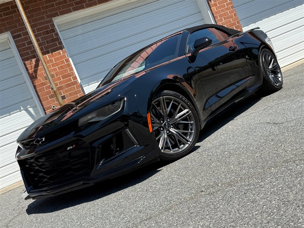 Used 2023 Chevrolet Camaro ZL1 RWD image 3