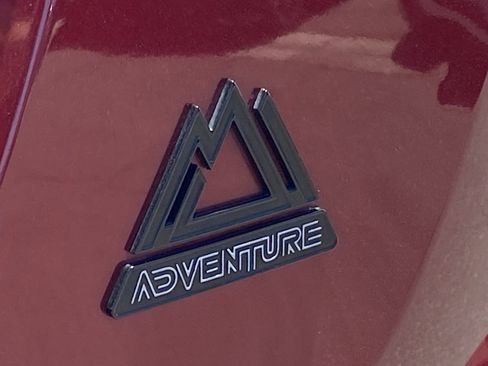 Used 2018 Toyota RAV4 Adventure AWD/4WD image 5