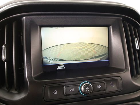 Used 2020 Chevrolet Colorado W/T RWD image 6