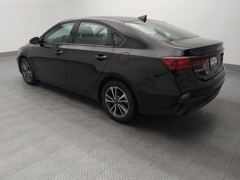 Used 2022 Kia Forte LXS FWD image 3