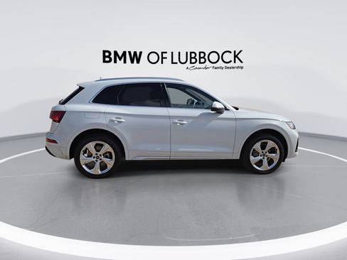 Used 2021 Audi Q5 2.0T Premium Plus w/ Premium Plus Package AWD/4WD image 9