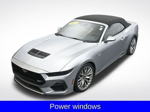 Used 2025 Ford Mustang GT Premium image 22