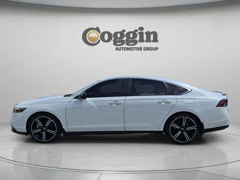 Certified 2024 Honda Accord Sport image 3