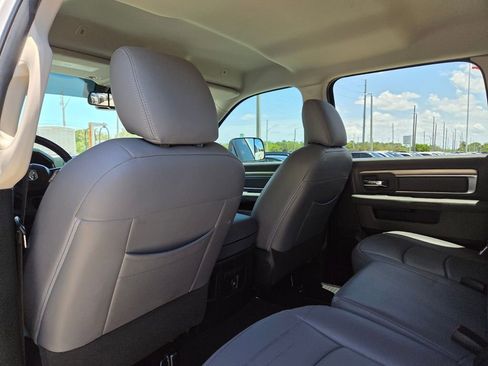 Used 2018 RAM 1500 SLT AWD/4WD image 22