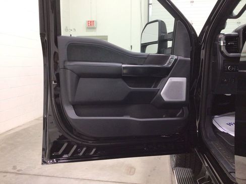 New 2026 Ford F250 Platinum image 20