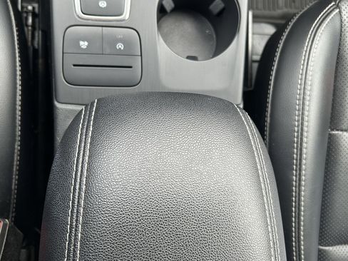 Used 2021 Ford Escape SEL image 32