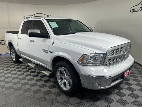 Used 2016 RAM 1500 Laramie AWD/4WD image 9