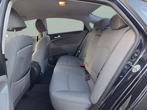 Used 2012 Hyundai Sonata GLS image 7