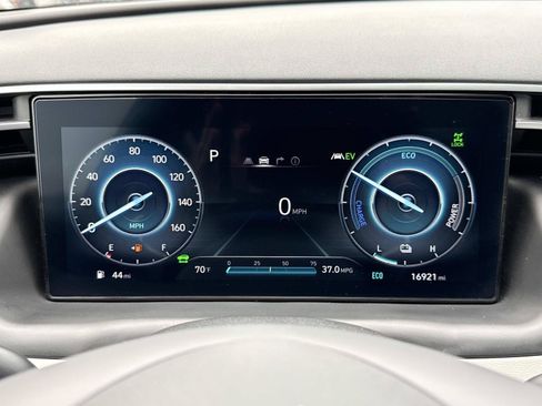 Certified 2024 Hyundai Tucson Limited AWD/4WD image 13