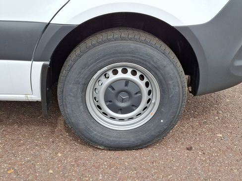 New 2025 Mercedes-Benz Sprinter 2500 image 8