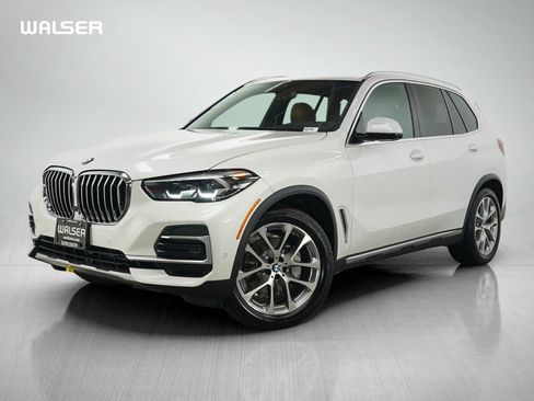 Used 2022 BMW X5 xDrive40i AWD/4WD image 1