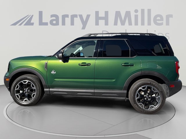 Certified 2025 Ford Bronco Sport Outer Banks w/ Outer Banks Tech Package+ AWD/4WD image 2