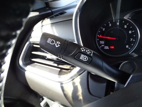 Used 2022 Chevrolet Equinox LT FWD image 16