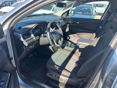 Used 2023 GMC Acadia AT4 image 12