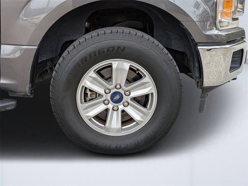 Used 2020 Ford F150 XLT image 11