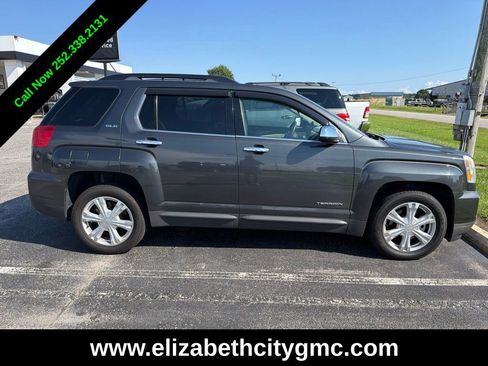 Used 2017 GMC Terrain SLE w/ Chrome Edition FWD image 4