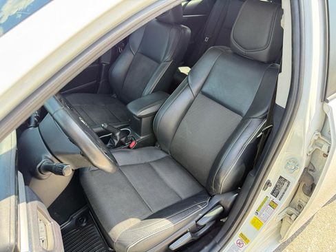 Used 2016 Toyota Corolla S FWD image 13