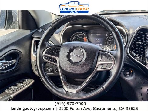 Used 2019 Jeep Cherokee Limited AWD/4WD image 14