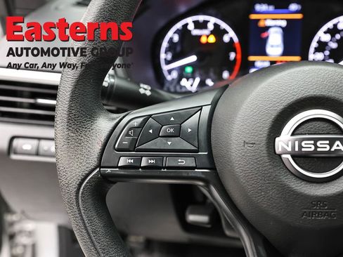 Used 2023 Nissan Altima 2.5 S FWD image 14